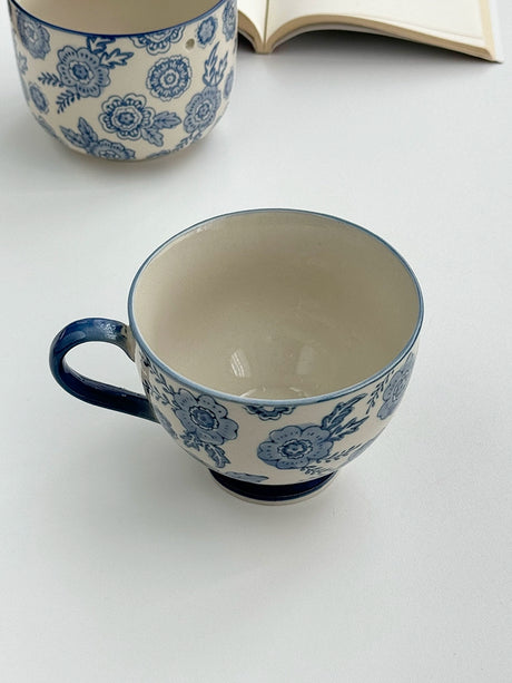 YASUKI Benjamin Elegant Blue-and-White Ceramic Coffee Cup from YASUKI