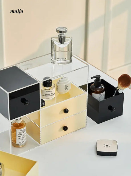 Wonderland Acrylic Storage Rack from momo's talk