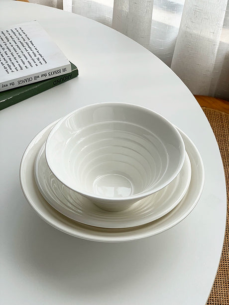 YASUKI Hiroshi Elegant White Ceramic Bowl from YASUKI