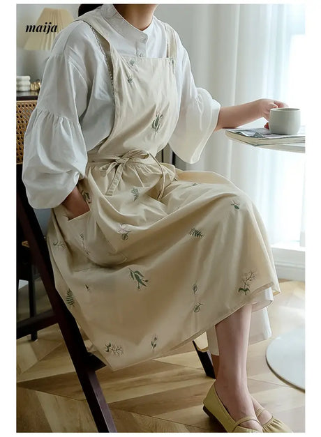 Cotton Daisy Apron from maija