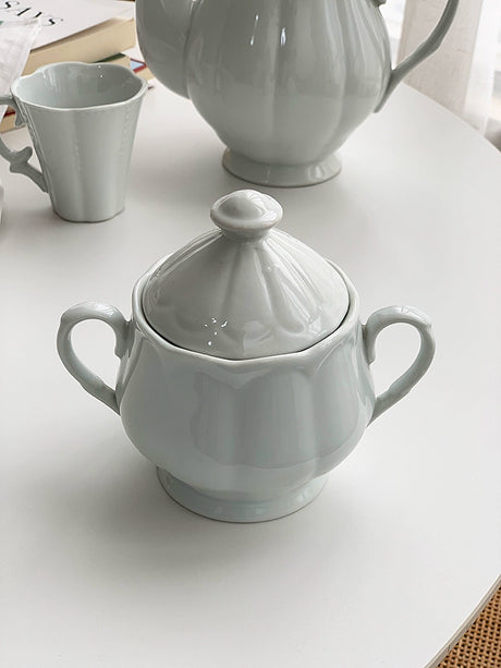 YASUKI Penelope Vintage Ceramic Chic Sauce Teapot from YASUKI