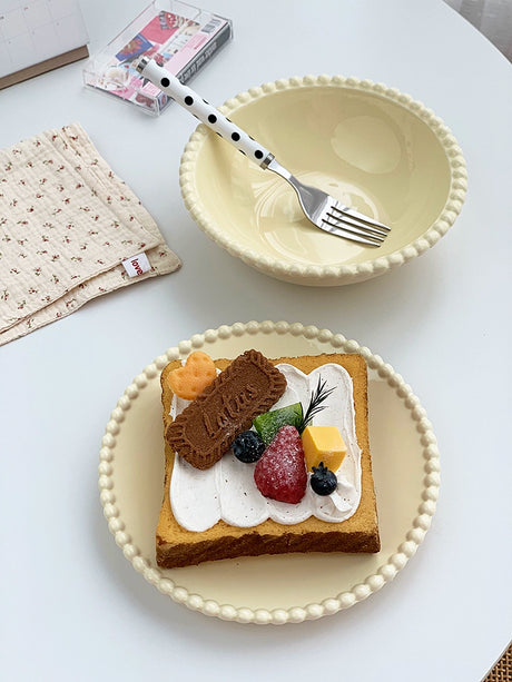 YASUKI Eliana Elegant Pearl White Ceramic Dessert Plate from YASUKI