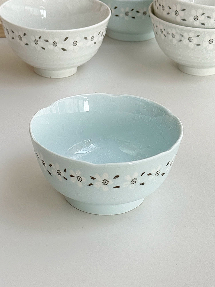 YASUKI Haruki Elegant Snowflake Ceramic Rice Bowl from YASUKI