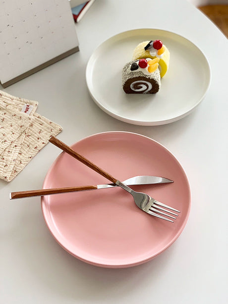 YASUKI Elara Stylish Matte Ceramic Tableware Set from YASUKI