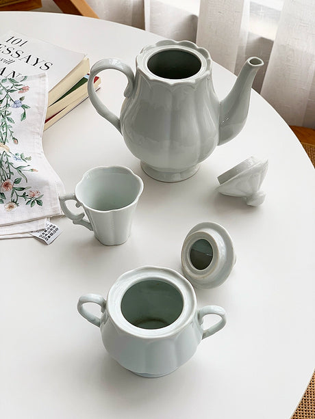 YASUKI Penelope Vintage Ceramic Chic Sauce Teapot from YASUKI