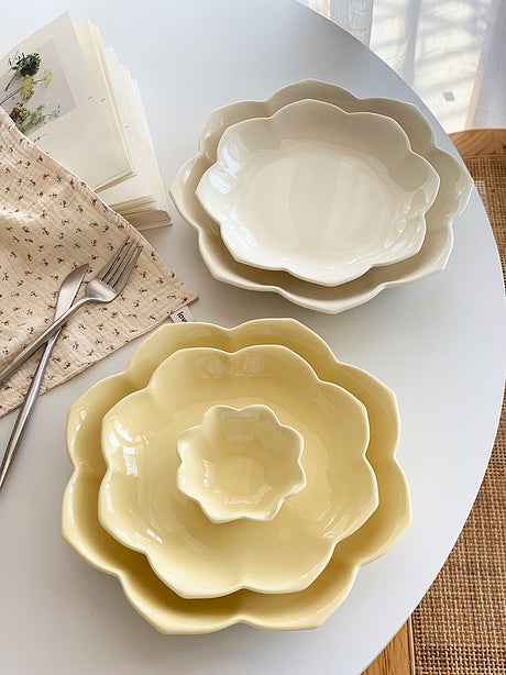 YASUKI Isabella Elegant Floral Under-Glaze Ceramics Set from YASUKI