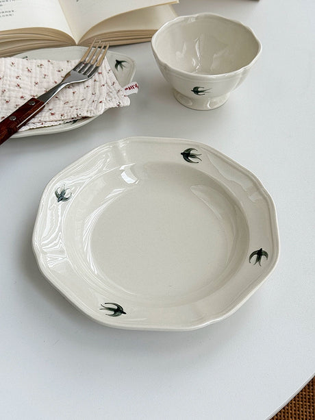 YASUKI Hiroshi Elegant Hand-Painted Ceramic Dish from YASUKI