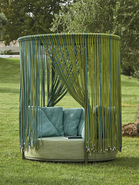 DIME GARDEN Tamsin Elegant Round Rattan Reclining Bed from DIME GARDEN