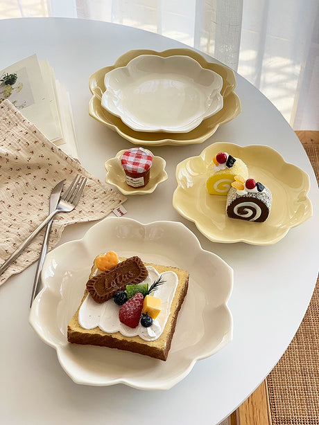 YASUKI Isabella Elegant Floral Under-Glaze Ceramics Set from YASUKI