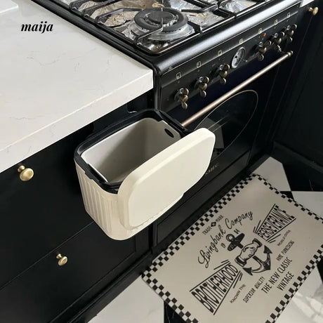 Retro Pub Kitchen Bin from maija