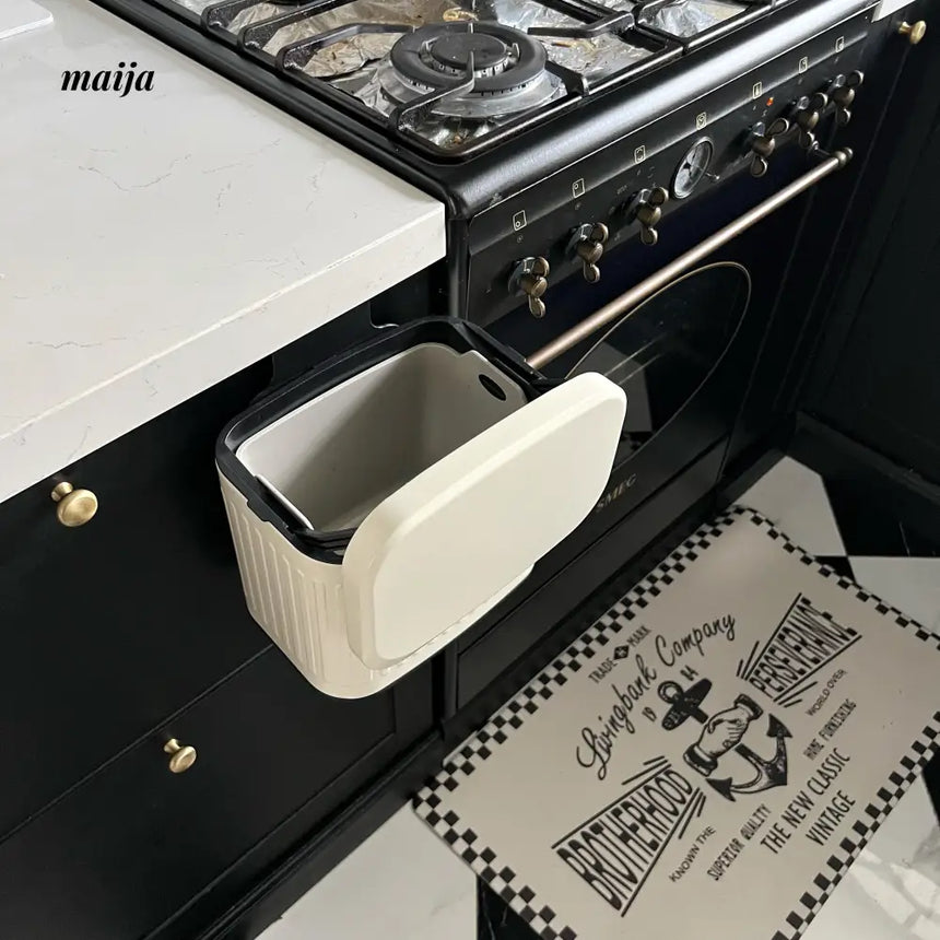 Retro Pub Kitchen Bin from maija