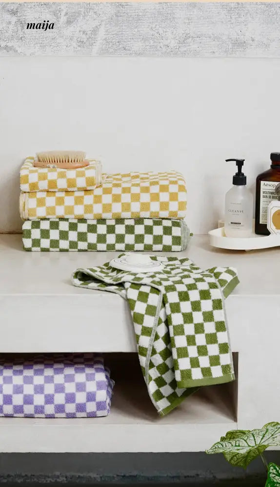 Checkerboard Cotton Towel from momo's talk