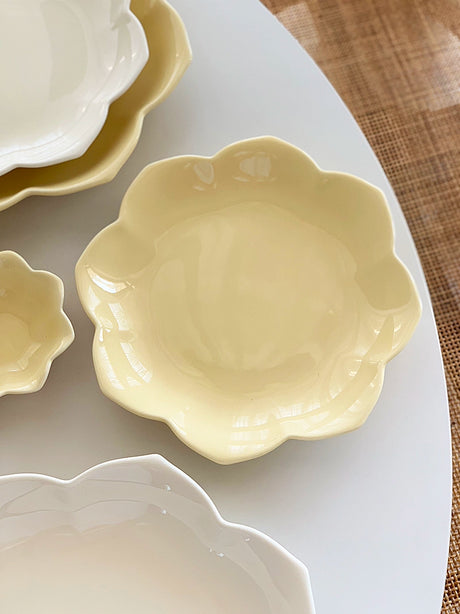 YASUKI Isabella Elegant Floral Under-Glaze Ceramics Set from YASUKI