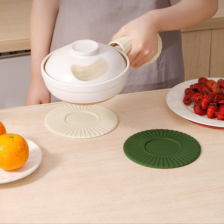 SUCO Isadora Elegant Round Silicone Gel Dinner Plate Table Mat Antiscald from SUCO