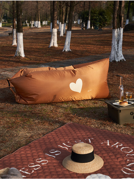 MOMO'S TALK Isolde Lightweight Portable Inflatable Bed from MOMO'S TALK