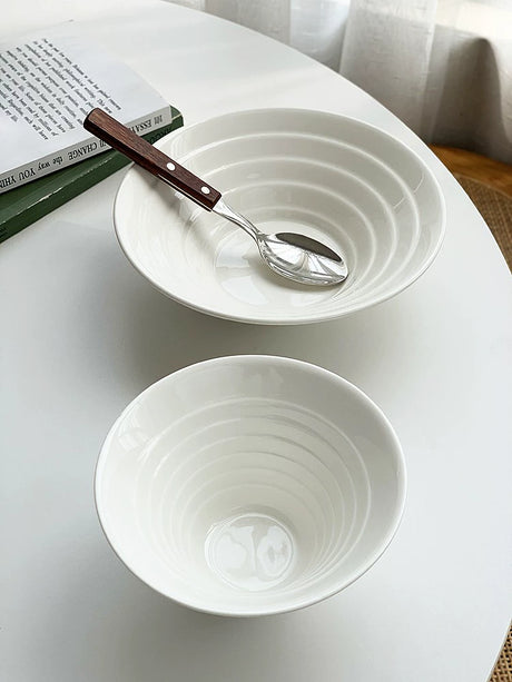 YASUKI Hiroshi Elegant White Ceramic Bowl from YASUKI