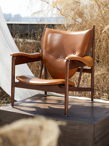 QUANMU Lysandra Regal Vintage Solid Wood Armchair from QUANMU