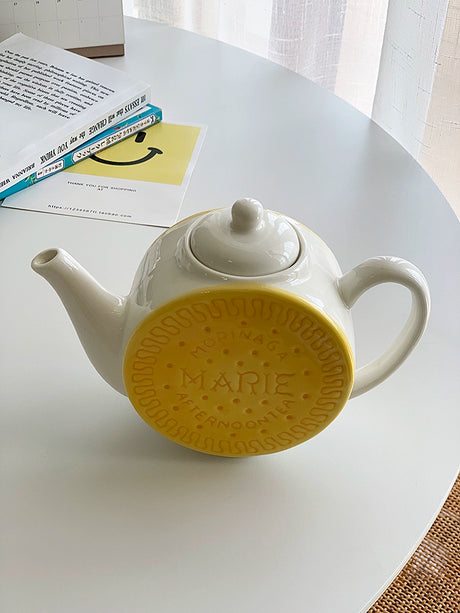 YASUKI Aria Whimsical Layered Burger Ceramic Cup from YASUKI