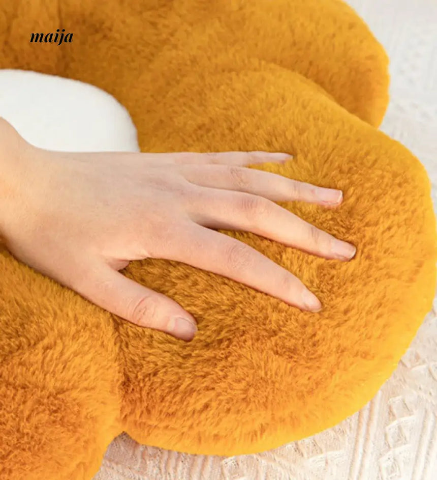 Daisy Cushion from maija