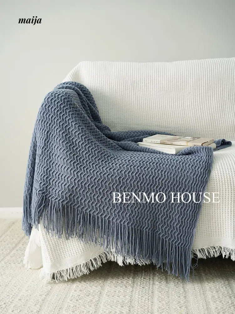 Fishbone Knitted Throw from Benmo House