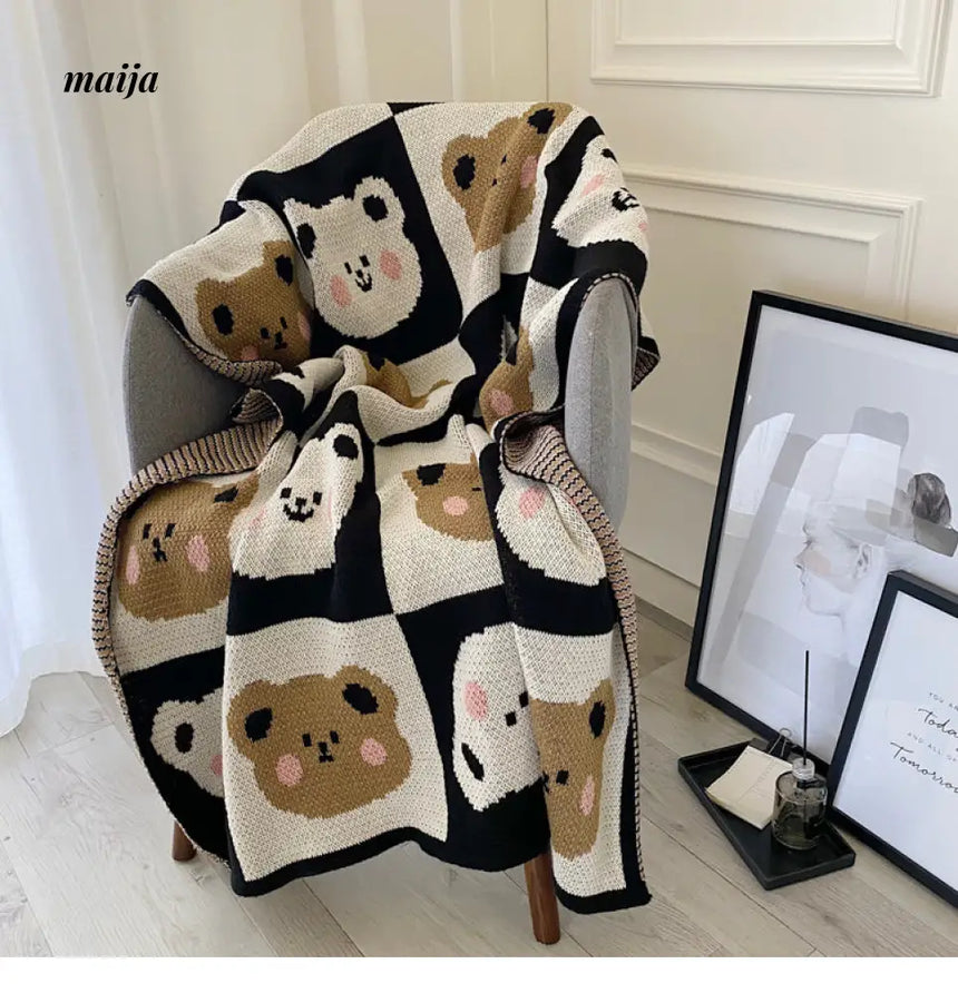 Bear Quilt Style Woven Throw from Luxury Weaving