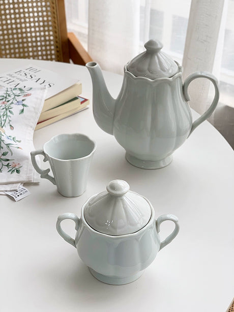 YASUKI Penelope Vintage Ceramic Chic Sauce Teapot from YASUKI