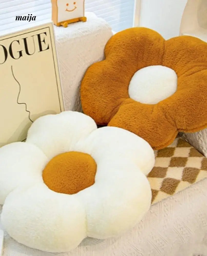 Daisy Cushion from maija