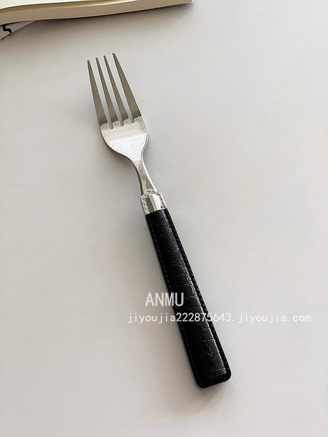 YASUKI Oliver Retro-Cinema Tableware Set from YASUKI