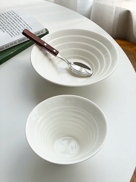 YASUKI Hiroshi Elegant White Ceramic Bowl from YASUKI