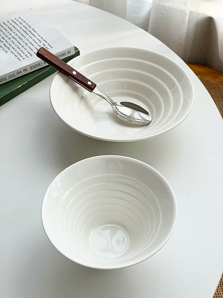 YASUKI Hiroshi Elegant White Ceramic Bowl from YASUKI