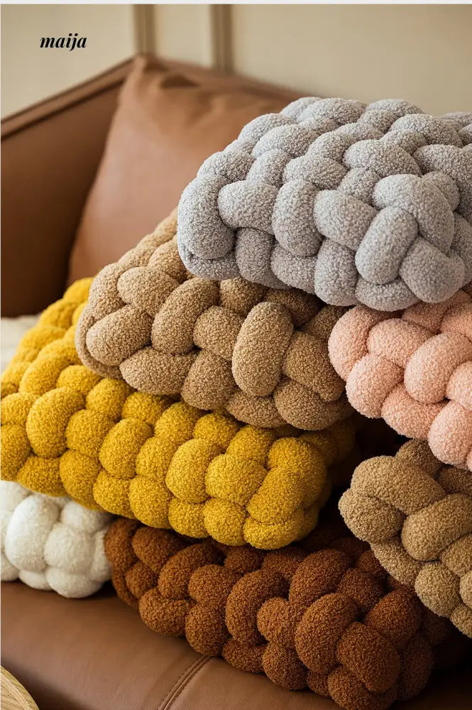 Knot Cushion from mistywood