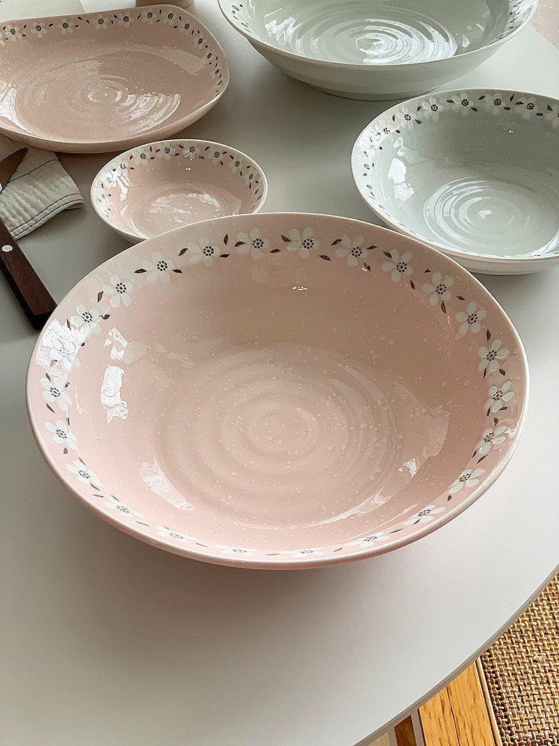 YASUKI Haruki Elegant Snowflake Ceramic Rice Bowl from YASUKI