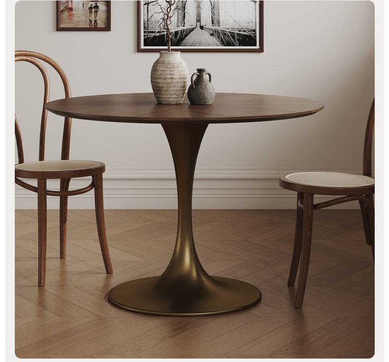 OROMA Isidora Retro Small Round Table Set from OROMA