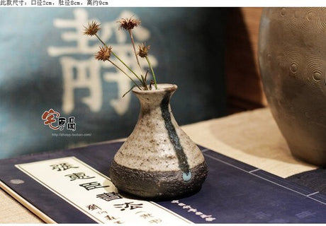 PAULOWNIA Haruki Elegant Handmade Pottery Vase from PAULOWNIA