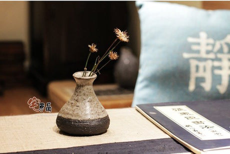 PAULOWNIA Haruki Elegant Handmade Pottery Vase from PAULOWNIA