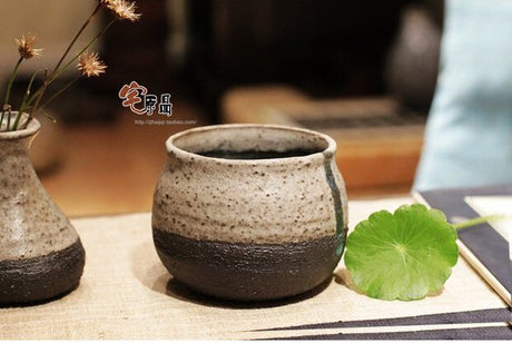 PAULOWNIA Haruki Elegant Handmade Pottery Vase from PAULOWNIA