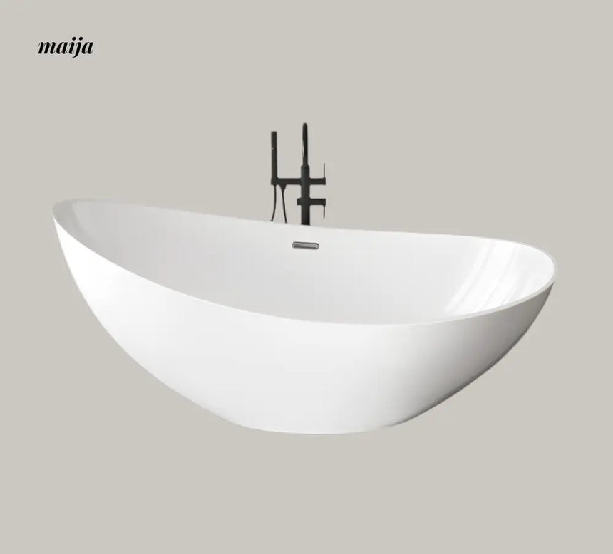 Crescent Free Standing Bathtub from maija