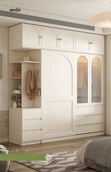 Marley Minimalistic Wardrobe from Rujue