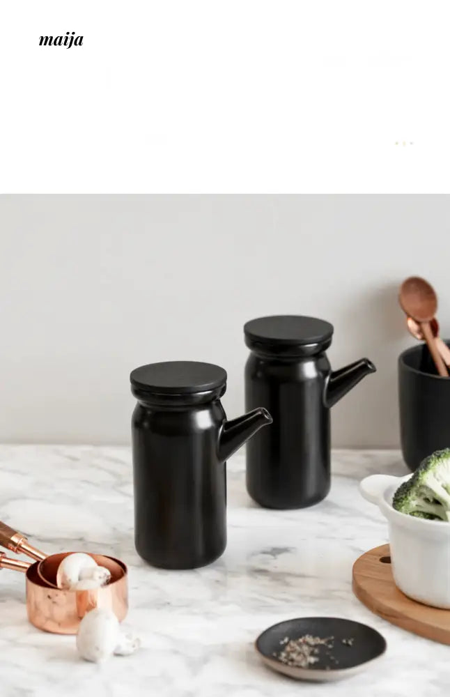 High Temperature Resistant Ceramic Seasoning Jar Set with Lid from maija