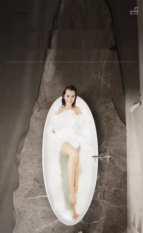 Crescent Free Standing Bathtub from maija