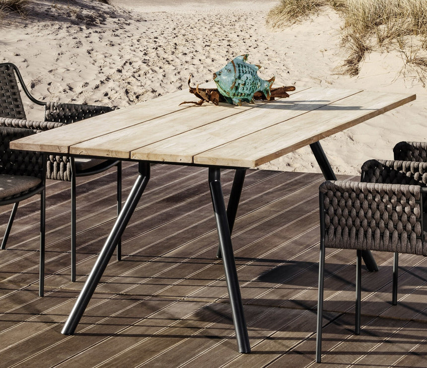 DIME GARDEN Elowen Elegant Outdoor Table Set from DIME GARDEN