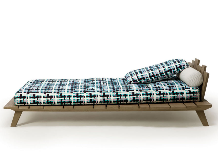 DIME GARDEN Elowen Anticorrosive Teak Outdoor Lounge Bed from DIME GARDEN