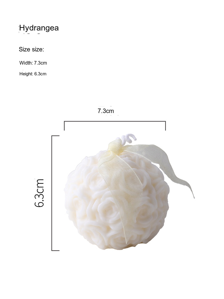 LIVETAI Santiago Floral Scented Aromatherapy Candle from LIVETAI