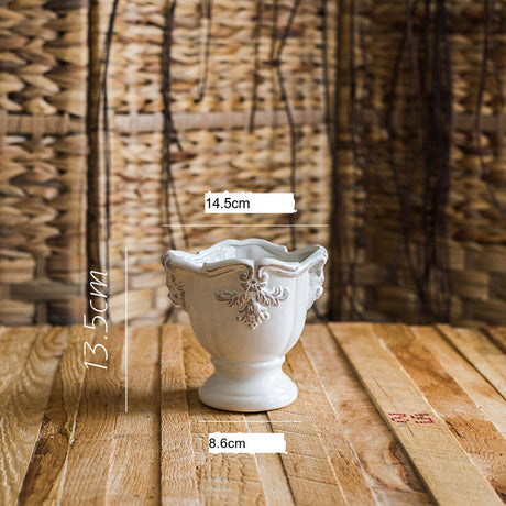JUHAN Lysandra Vintage Floral Elegant Flowerpot Decorations from JUHAN