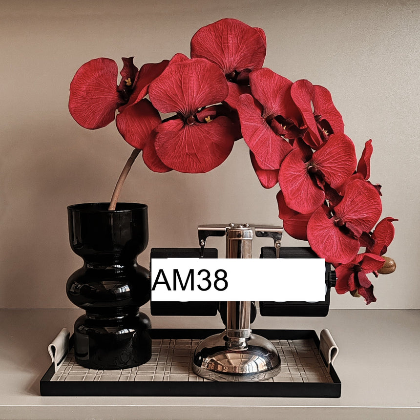LIVETAI Yuna Elegant Floral Centerpiece Arrangement from LIVETAI