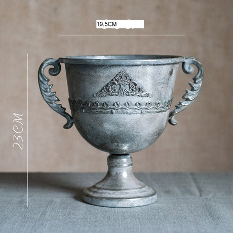 JUHAN melancholy_adrianne Elegant Vintage Vase from JUHAN