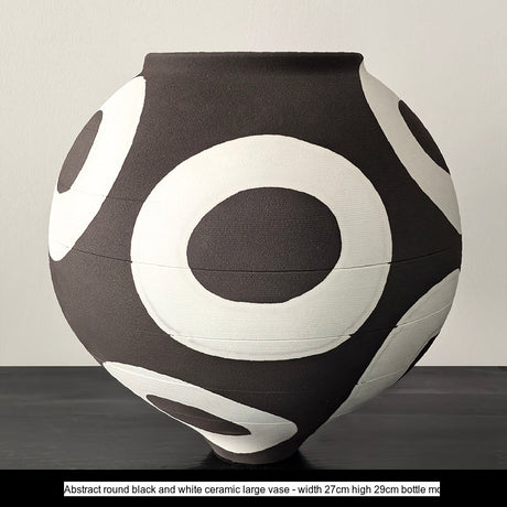 LIVETAI Carmine High-End Abstract Ceramic Vase from LIVETAI