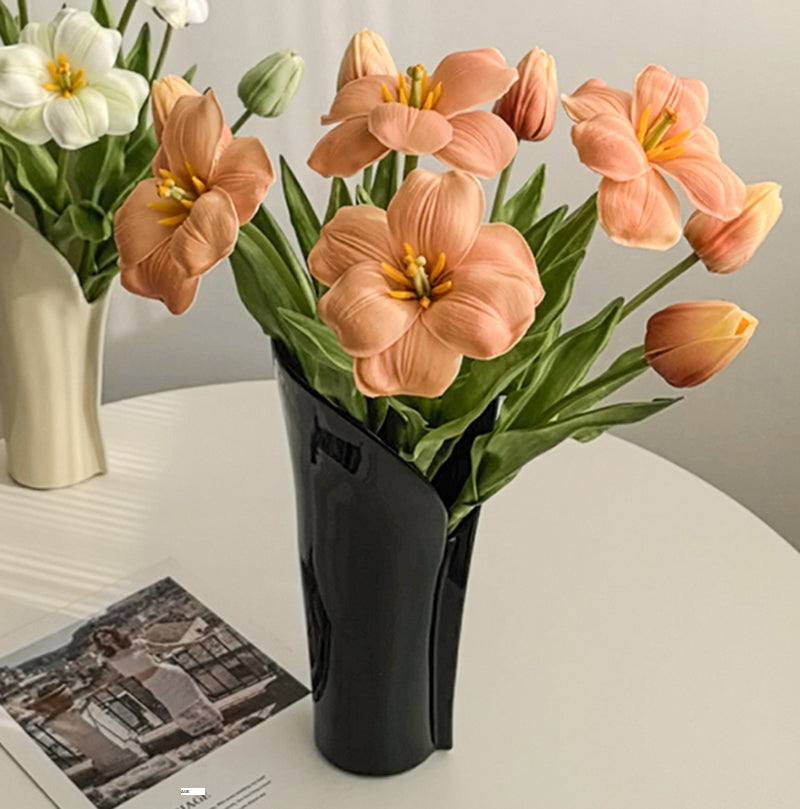 LIVETAI Isadora Elegant Black Ceramic Vase Decor from LIVETAI