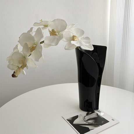 LIVETAI Isadora Elegant Black Ceramic Vase Decor from LIVETAI