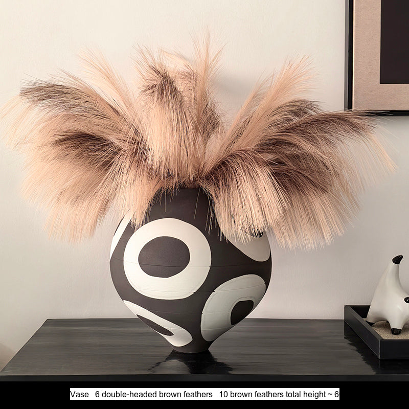 LIVETAI Carmine High-End Abstract Ceramic Vase from LIVETAI